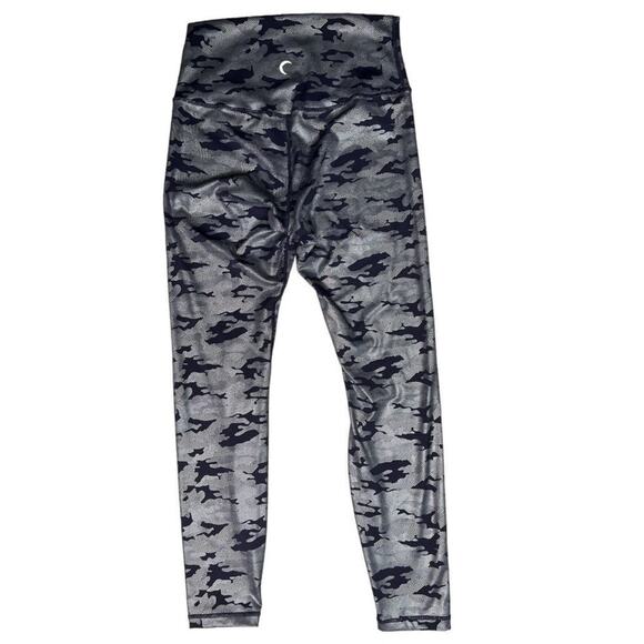 Zyia Active Silver Camo Supreme Hi-Rise 7/8 24", Size 6/8 - Picture 3 of 8